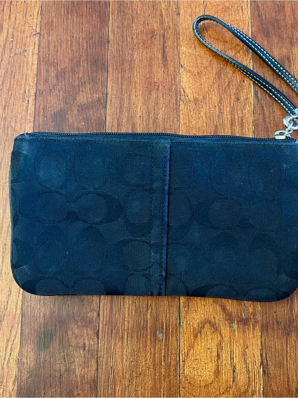Vintage Coach Signature Legacy Logo Turnlock Black Jacquard Leather Wristlet Bag